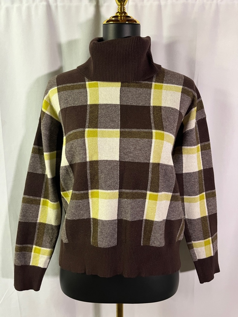 Tahari Brown Green & White Plaid Long Sleeve Turtleneck Sweater